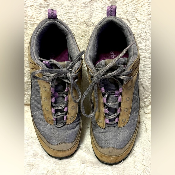 Timberland, women’s, Lionshead walking shoe, Vibram. Size 9.5 M - Picture 2 of 6